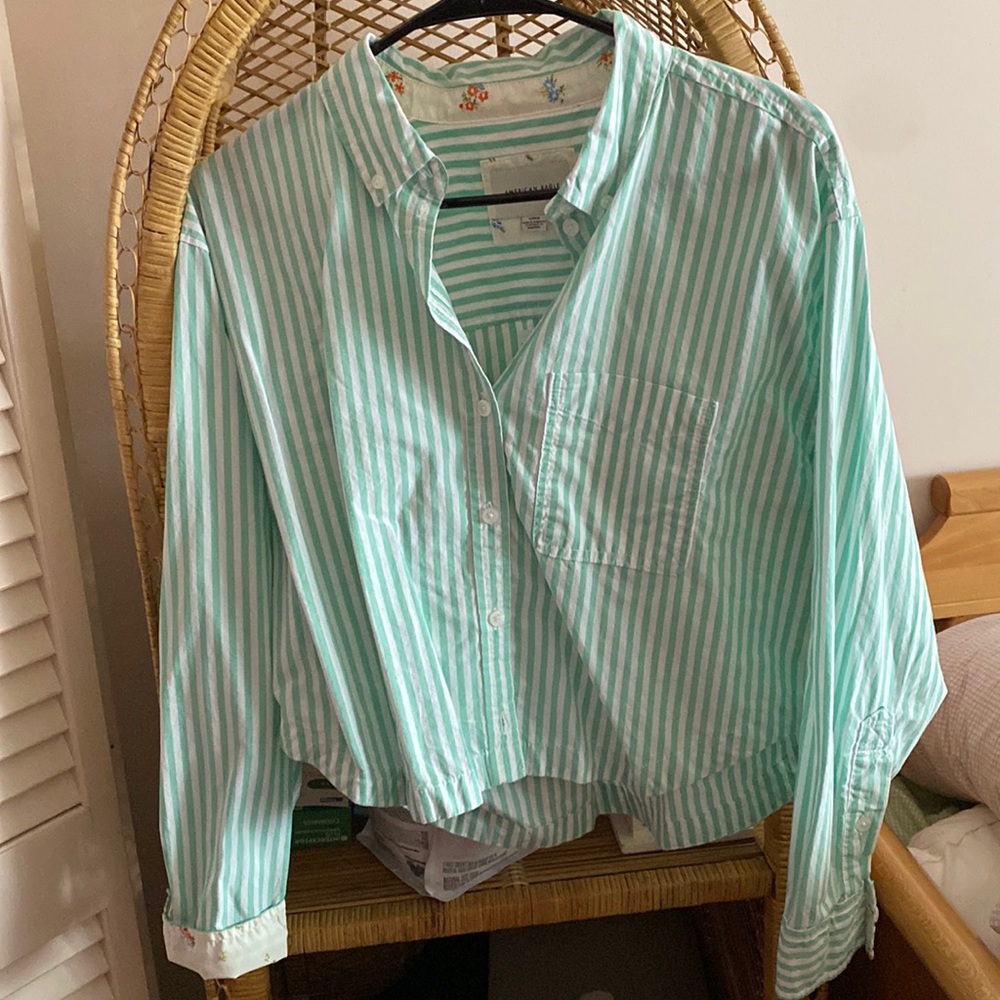 American eagle button down new with tags